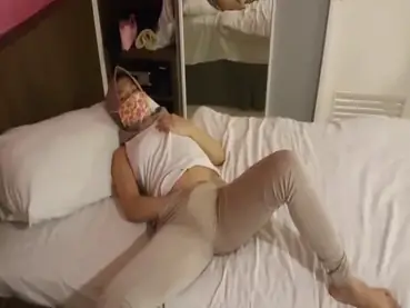 Bokep Jilbab Masker Bunga Sange Ngentot